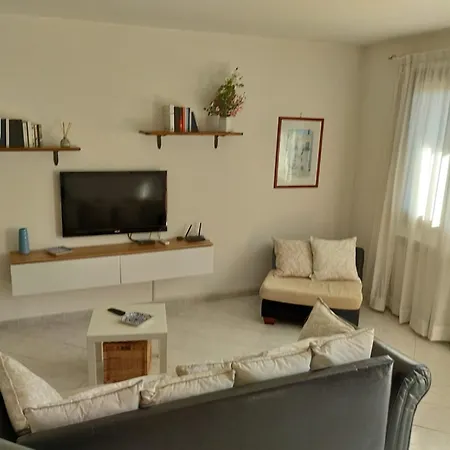 Nonna Lella Homestay
