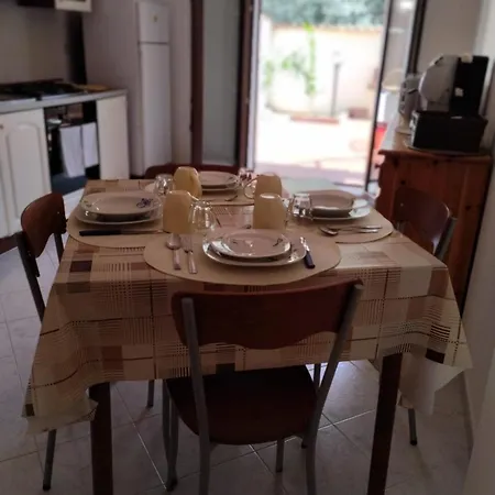 Nonna Lella Homestay *
